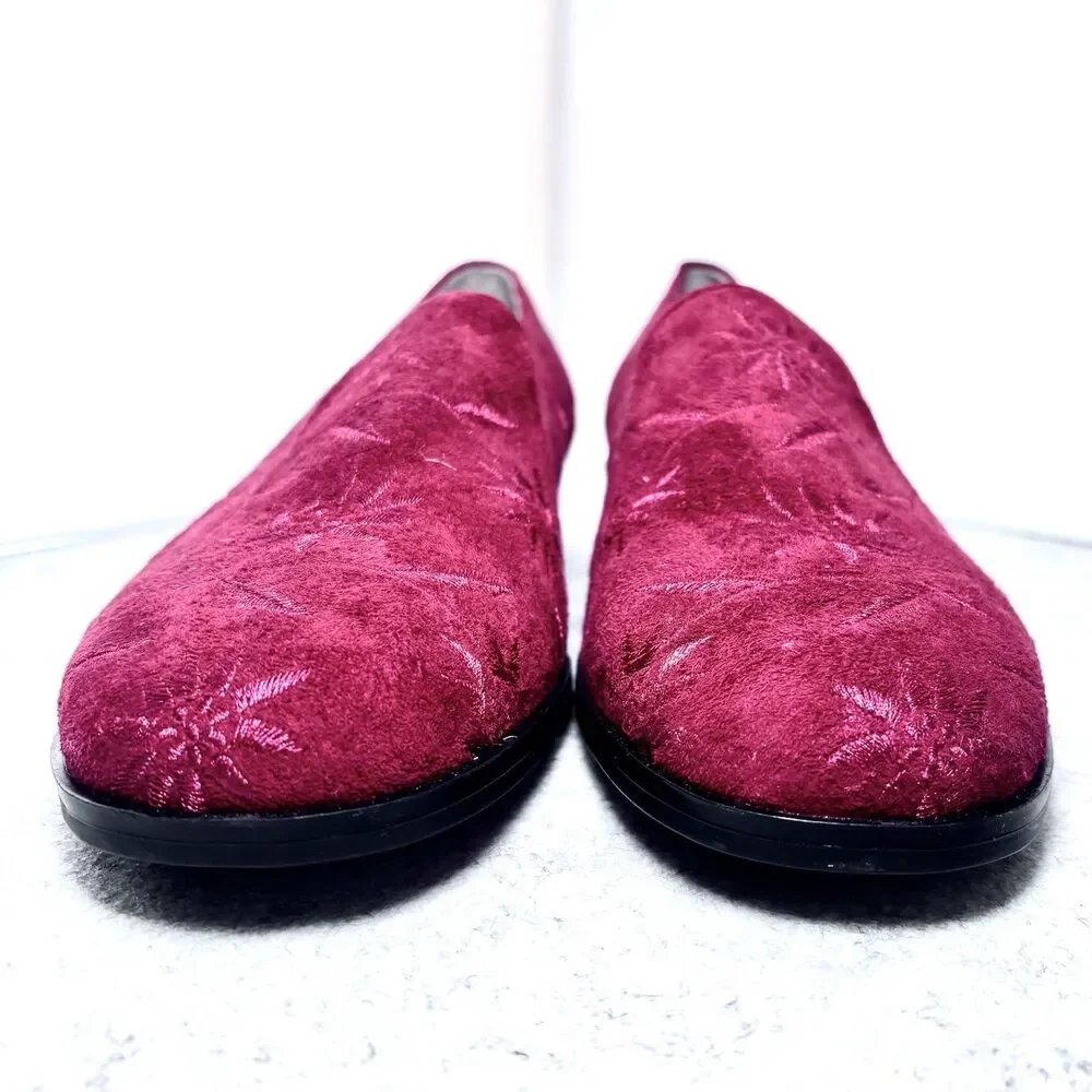 LAURA SCOTT Red Suede Loafers Women’s 9.5M Embossed Floral Slip On Flats